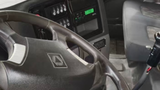 Grue sur camion XCMG QY80K5D 2022 – Bras droit hydraulique – Contrepoids 25t – Meilleur prix